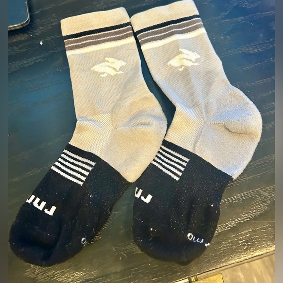 Run in Rabbit Crew Socks - Picture 2 of 3